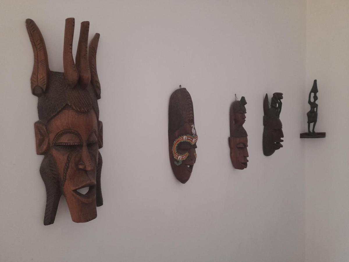 Appartement Familial Spacieux Avec Climatisation Ziguinchor Kültér fotó