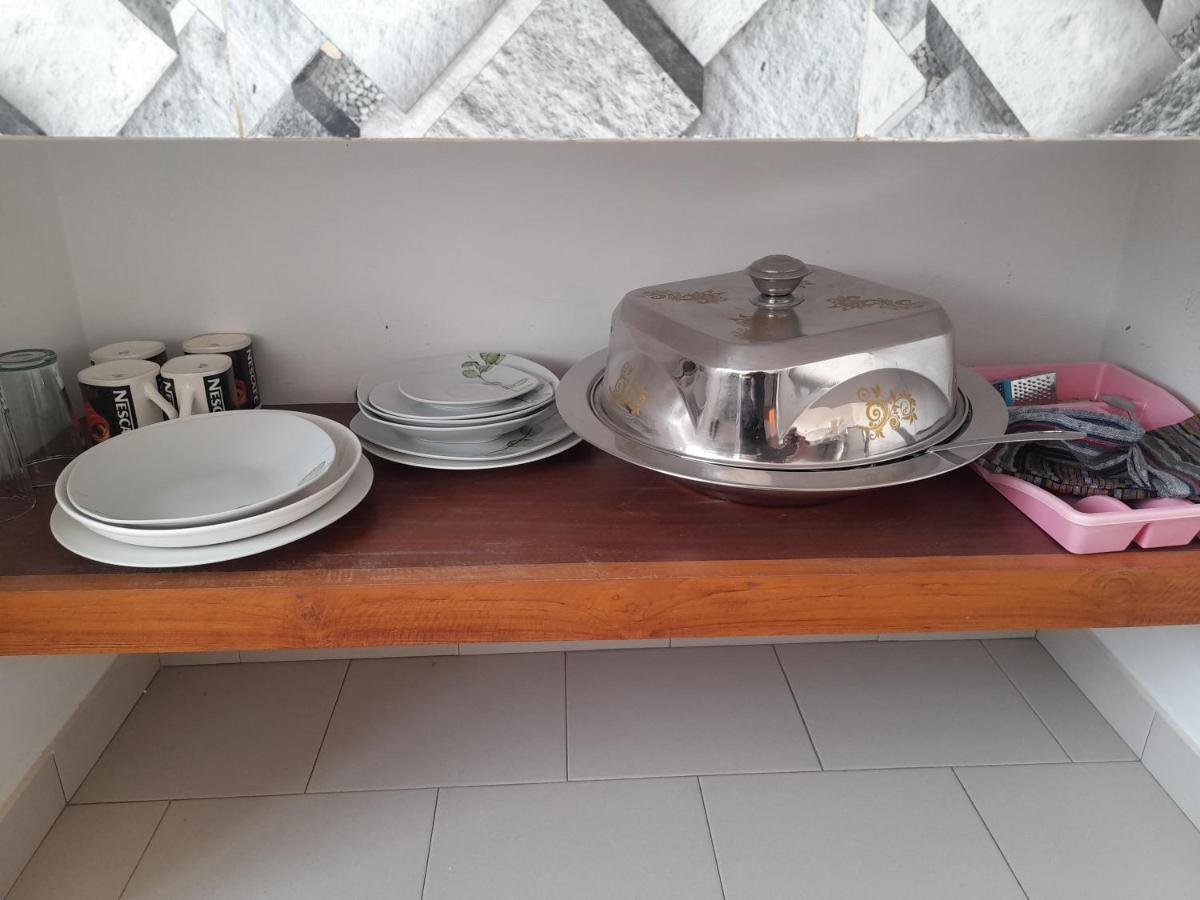 Appartement Familial Spacieux Avec Climatisation Ziguinchor Kültér fotó