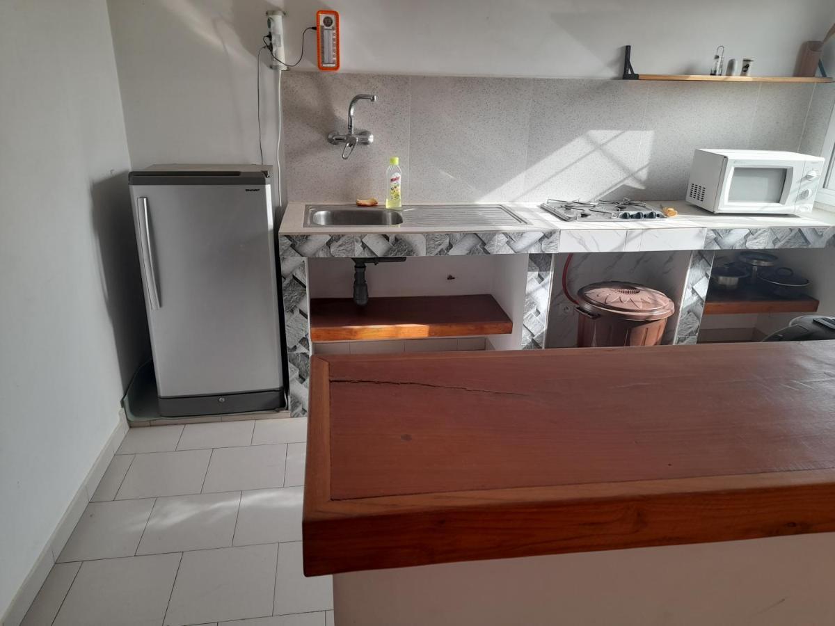 Appartement Familial Spacieux Avec Climatisation Ziguinchor Kültér fotó