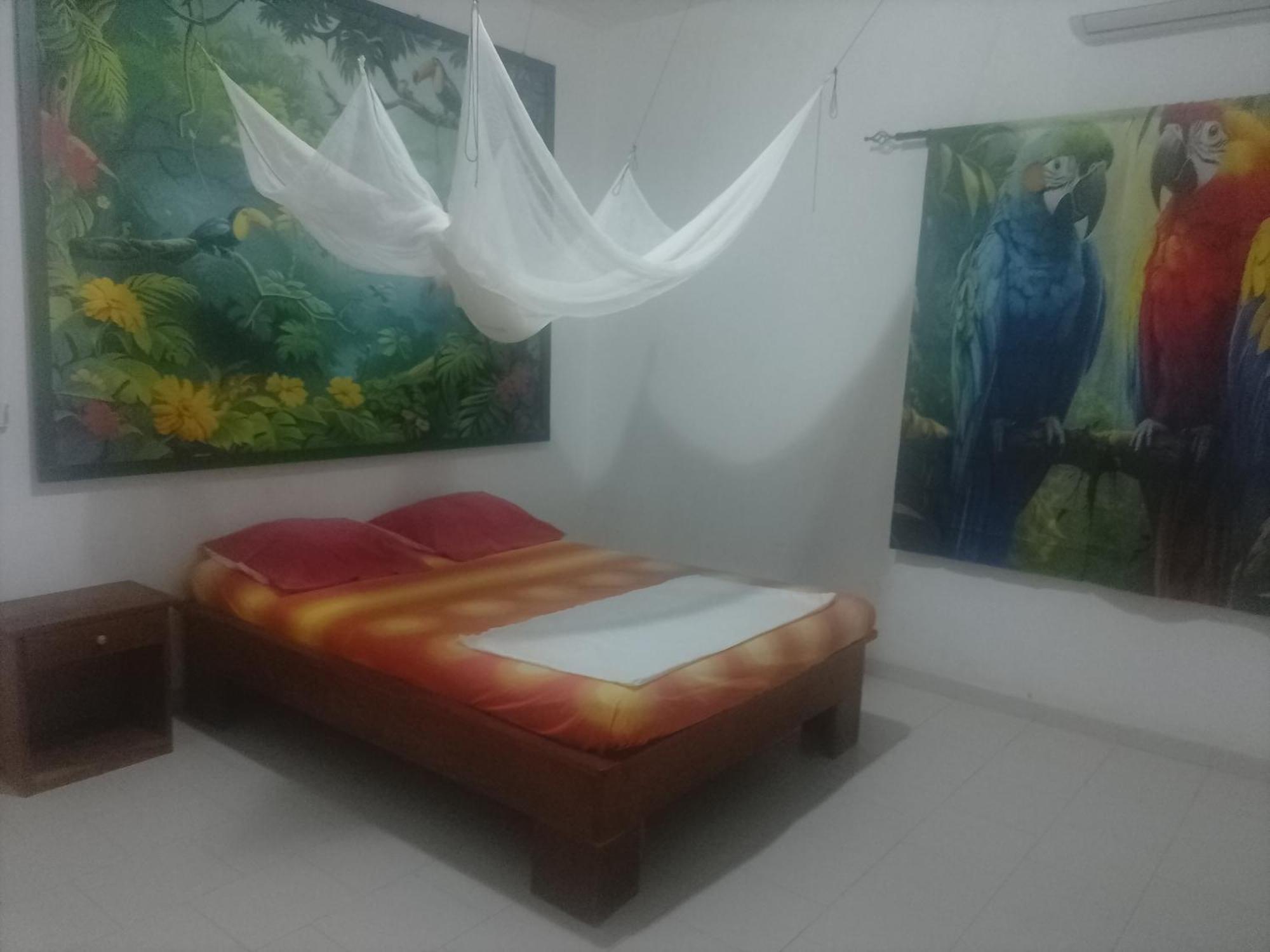 Appartement Familial Spacieux Avec Climatisation Ziguinchor Kültér fotó