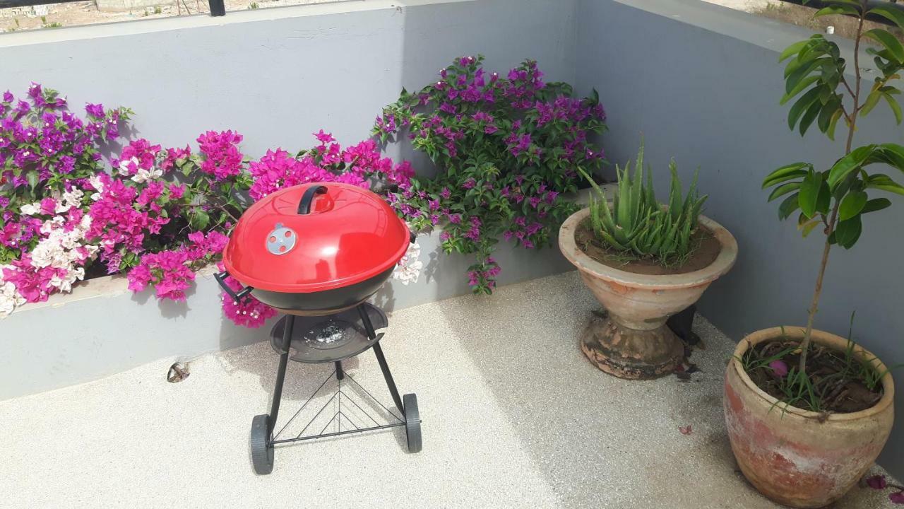 Appartement Familial Spacieux Avec Climatisation Ziguinchor Kültér fotó